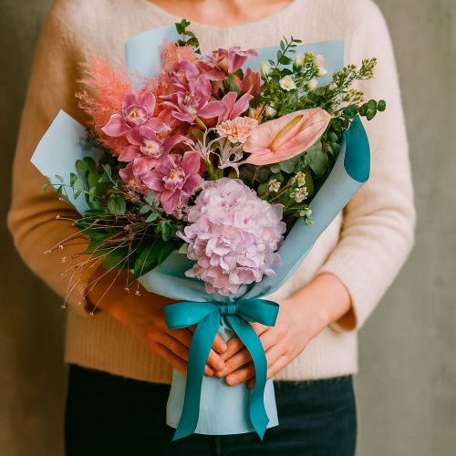 Букет цветов «Тропический бриз»