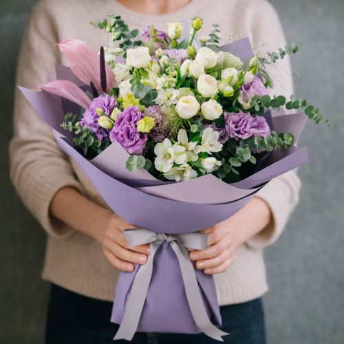 Цветочный букет «Сиреневый Вальс»